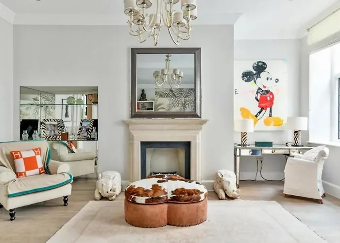 Very Bright Four Bedroom Flat