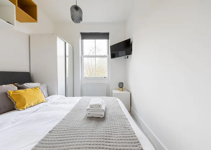 Cozy Ensuite Bedroom For Two Near Tufnell Park