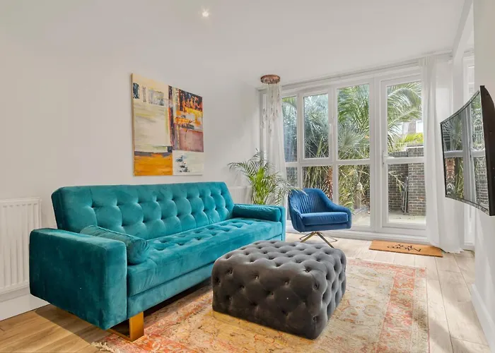 Homely 1Bed Apartment Vauxhall