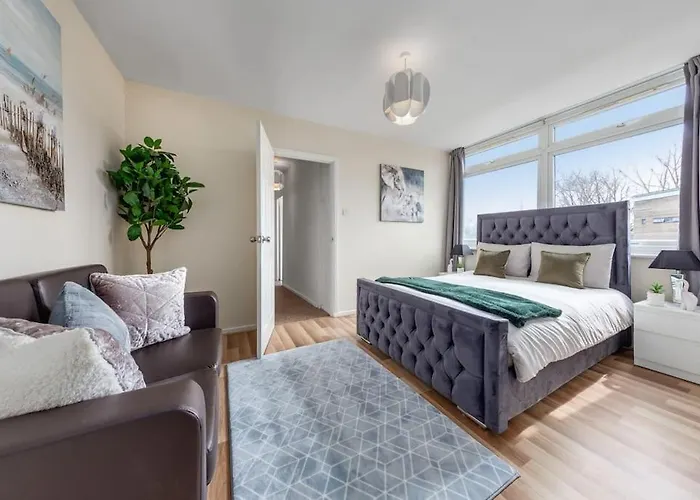 Hyde Park 4 Bedroom Superior Suite