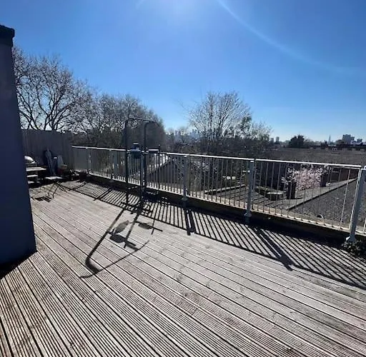 2Bed Flat With Great City Views