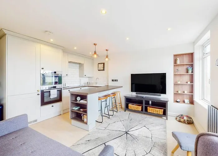 Charming 1 Bedroom Apartment In Brixton Hill
