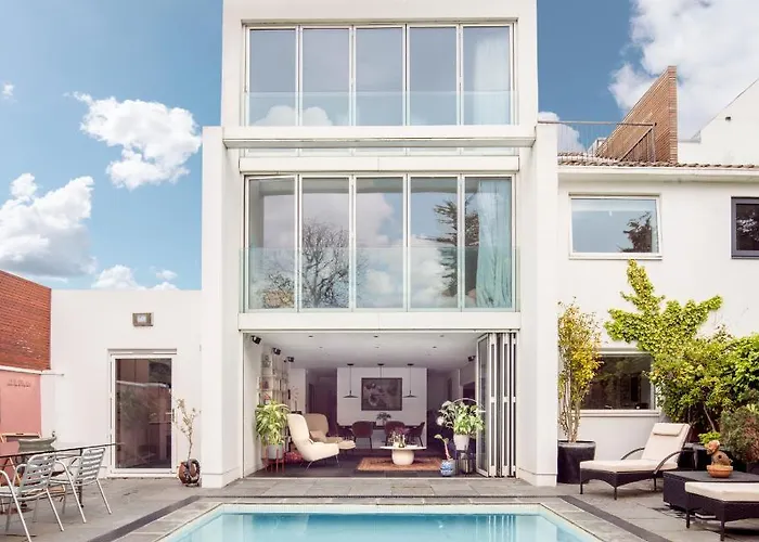 Studio For 3 With A Private Balcony In A Cubic House With Outside Pool