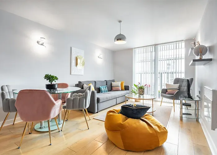 Stunning Apartment With Underground Parking!