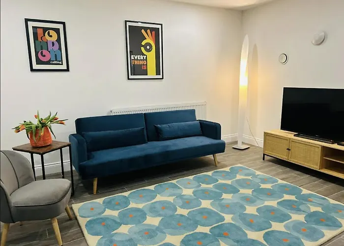 Gorgeous Split Level Belsize Park Apartment