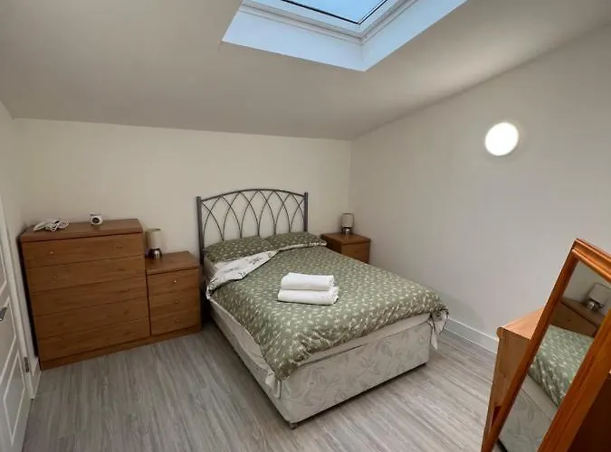 Double Room With En Suite Brand New