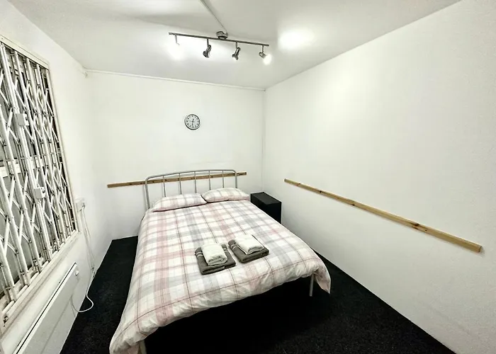 Short Walk To Regent Park, Private Room, Amazing Location B