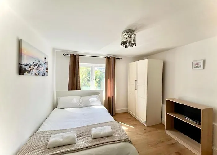Holiday Rooms In The Heart Of Canary Wharf