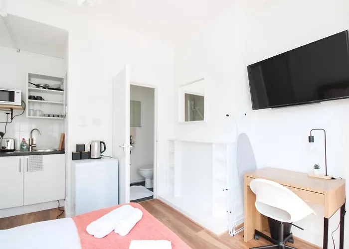 Lovely Studio Flats In Hackney