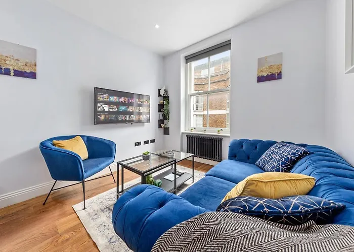 Stylish 2 Bedroom Apartment In Westminster Sleeps 5 With Ac