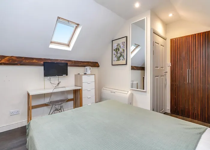 Quiet Double Studio Flat