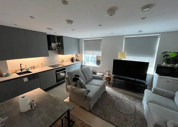 Heart Of Soho Two Bedroom Apartment
