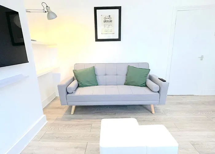 Stylish Apartment In Plaistow