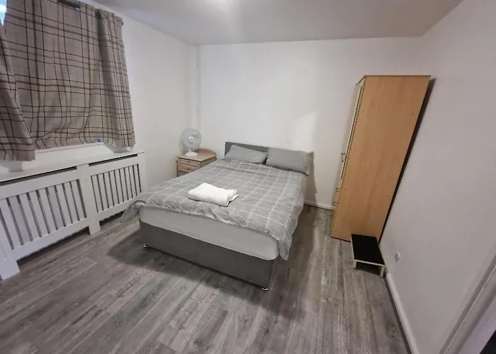 Luxury House, 4 Bedrooms Fully Furnished