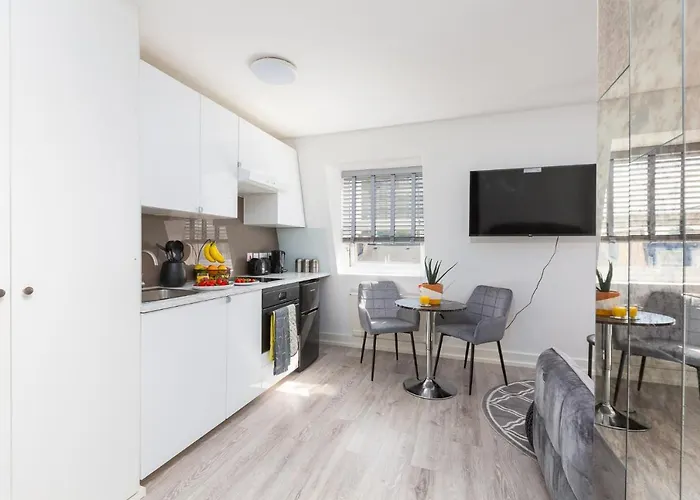 Modern Large Studio, 15 Mins Walk To Notting Hill