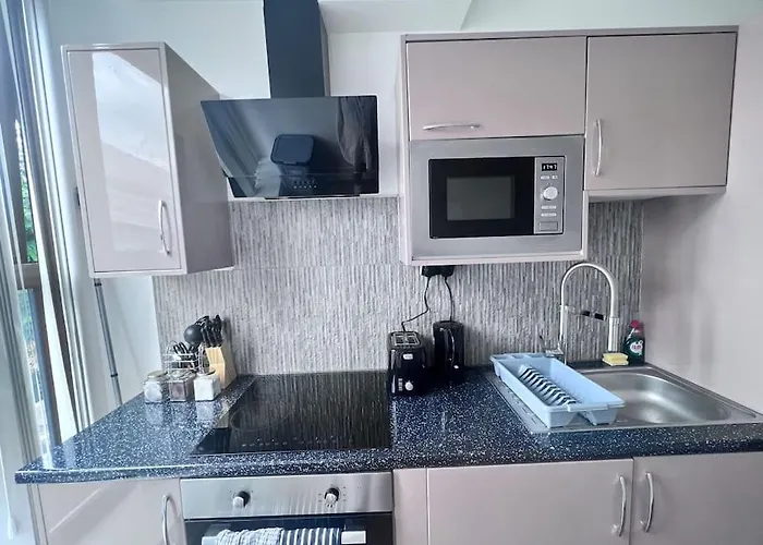 Flat 3, 417 Fulham, 2 Bedroom, 1 Bathroom Flat