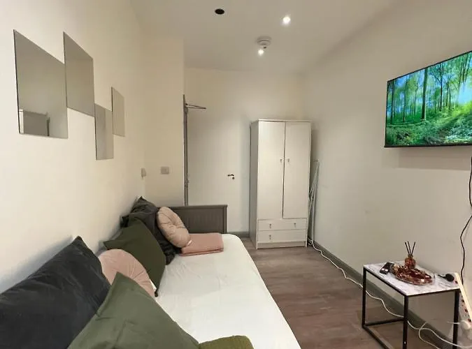 3 Bedroom Flat In King\'S Cross, St Pancras\'S. 2 Minutes To Euston.