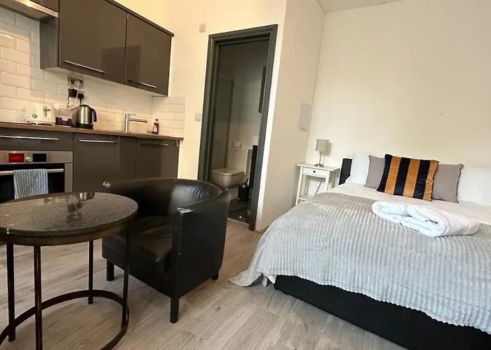 Comfortable Studio West London