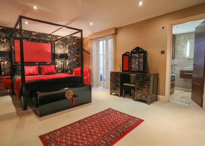 The London Nest: 2Br City Haven