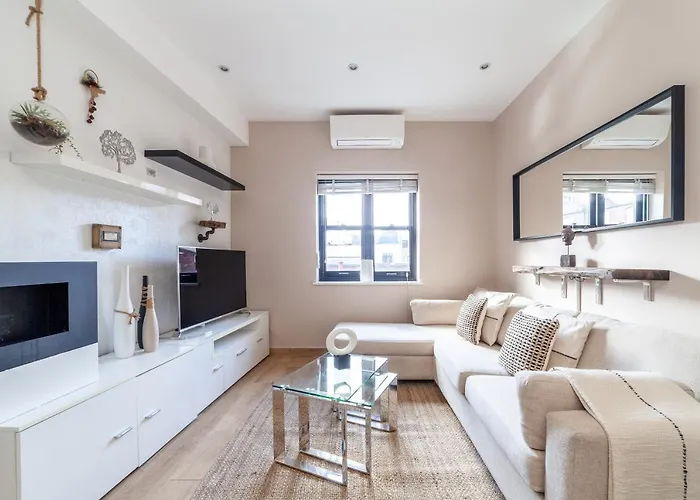 The Ravenscourt Park Collection