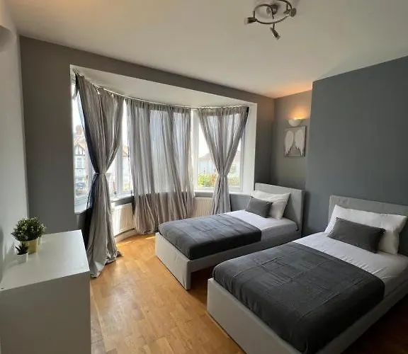 Stunning House 15 Min From Wembley Arena