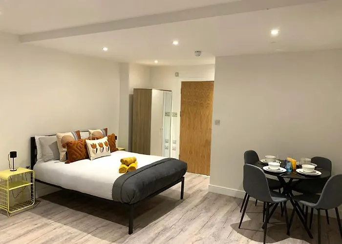 Modern Studio Flat Near Highbury & Islington Station