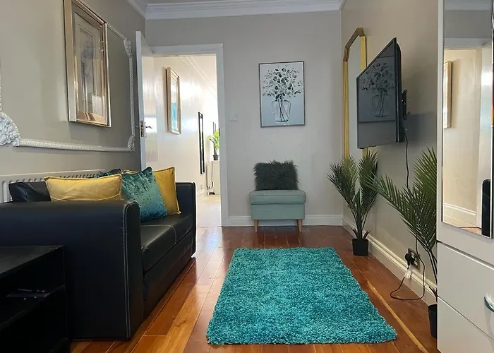 Jan\'S Haven , Lovely One Bed Flat With 2Beds And Free Parking