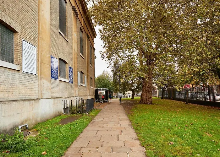Parea Living - Brixton, Serviced Apartment, Remote Working