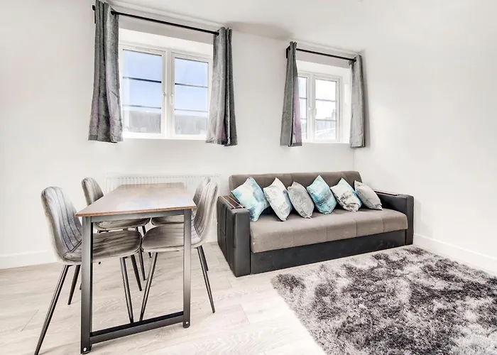 2 Bedroom Apartment With Large Rooms And Wi-Fi