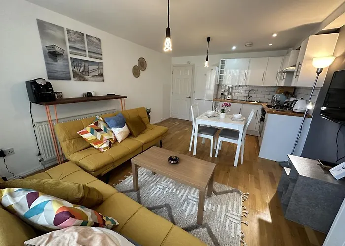 Stoke Newington Deluxe Flat