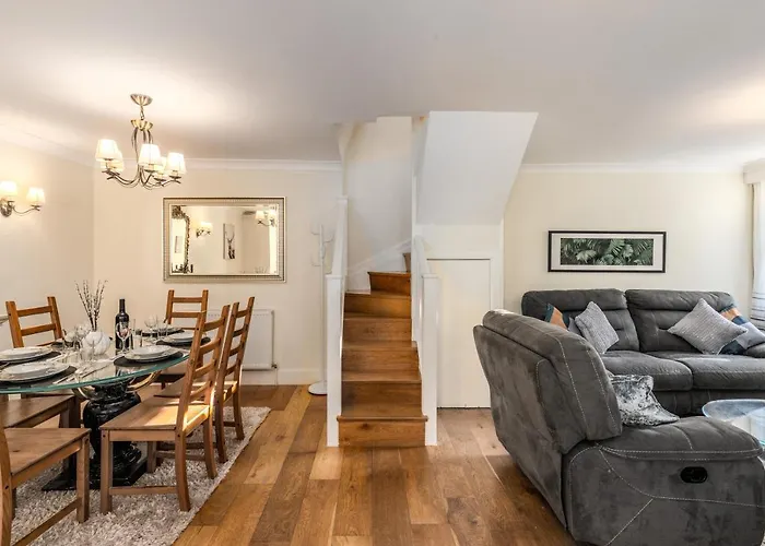 Stunning 3 Bed London Townhouse