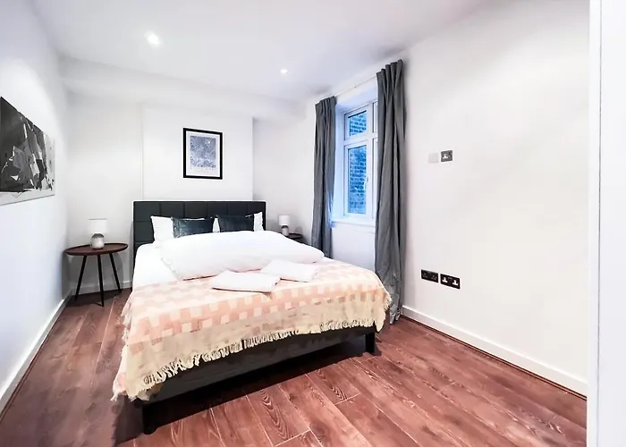 Prime Location Camden Luxury Apt Sleeps 6
