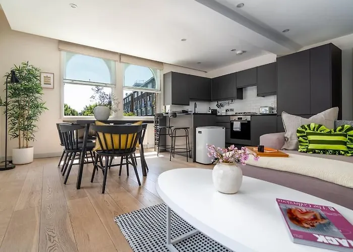 2 Bedroom Apartment In London Bridge