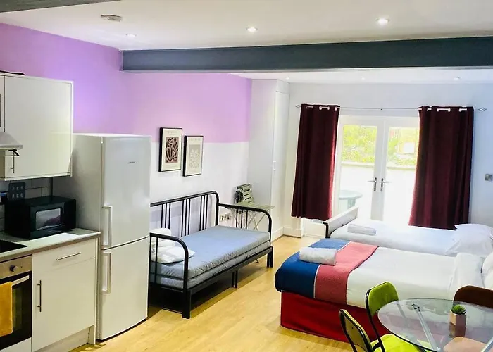 Modern Studio Near Bethnal Green
