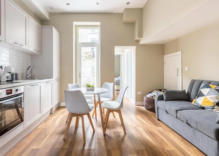 Modern 2Bd Flat In Camden Town London