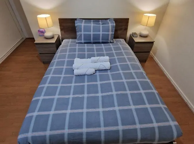 Waterloo - Zone 1 - Spacious One Bedroom Flat