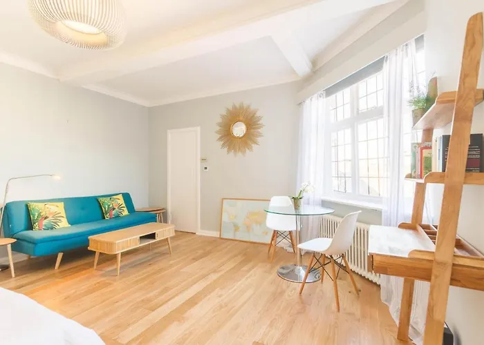 Chic 1 Bed Studio Flat In Popular Bloomsbury