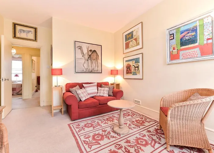 Smart Flat Near Pimlico Tube