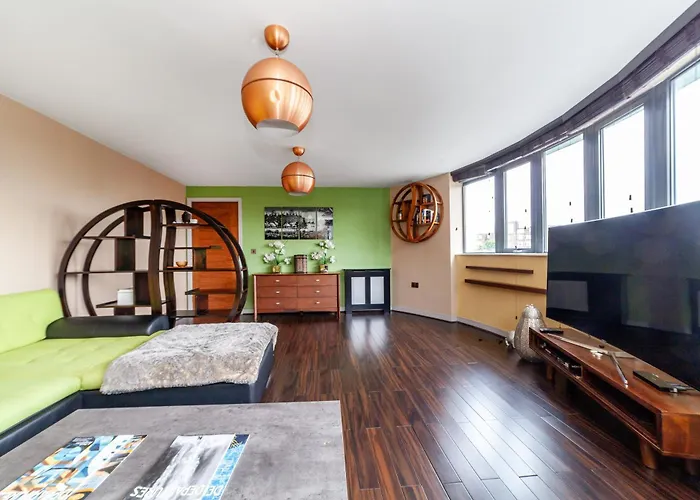Magnificent 2 Bedroom Flat, Caledonian Road