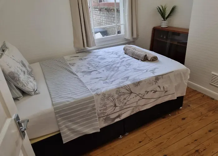 Refurbished Double Bedroom