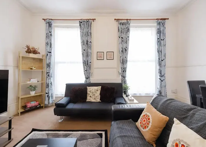 Pass The Keys Spacious 3 Bed Flat Near Kings Cross And Camden