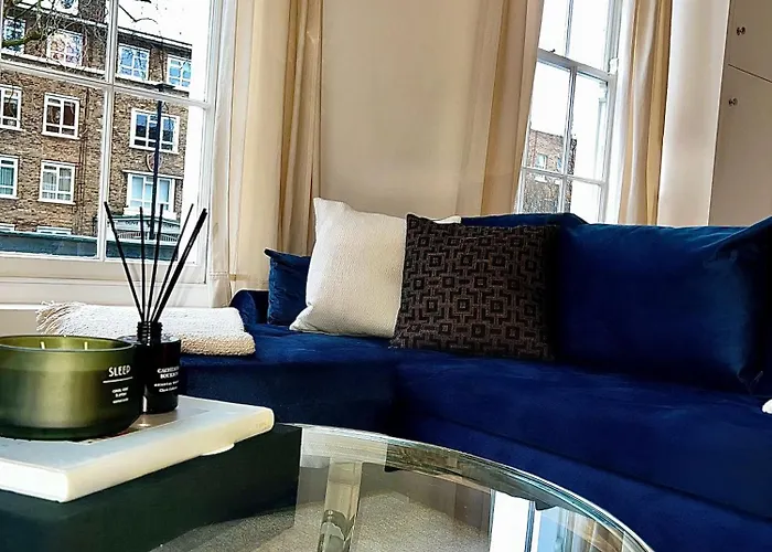 Stylish One Bedroom Apartment In The Heart Of Angel