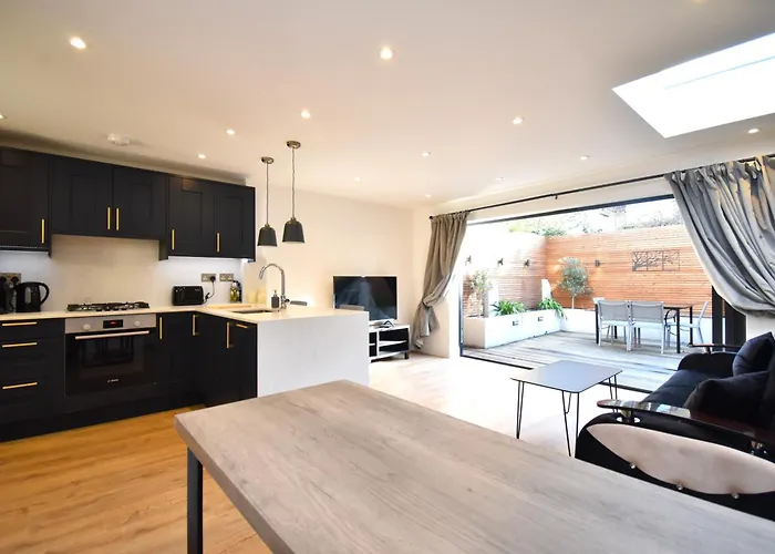 Stunning 2 Bed Apartment