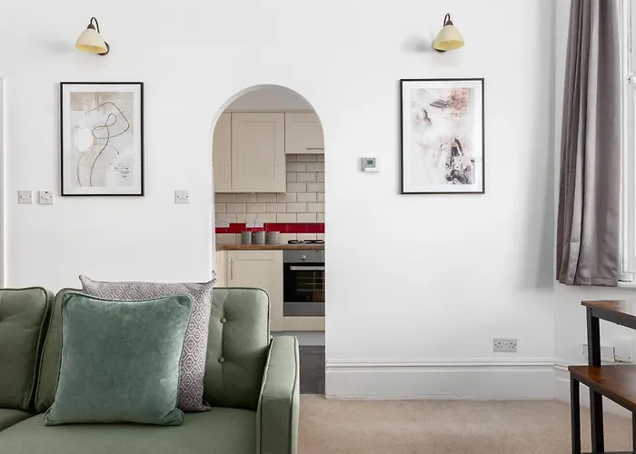 The Kensington Apartment