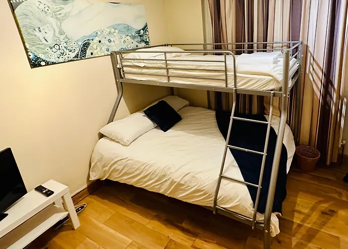 London Mackenzie Suites
