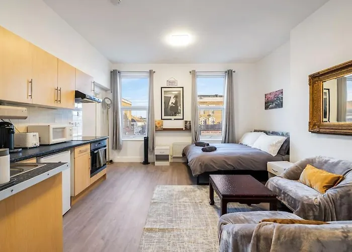 Cosy Urban Retreat Nr Central London