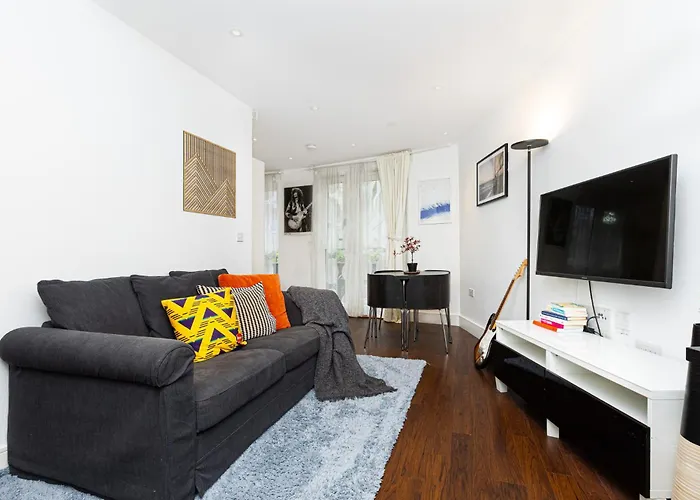 Bright & Cozy 1 Bdr Apt Wcharming Private Terrace