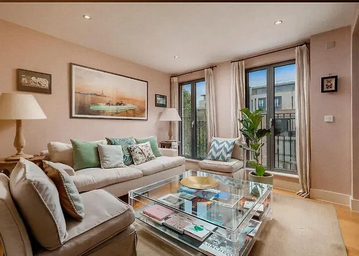 Superb Artist Flat With Free Parking By Portobello