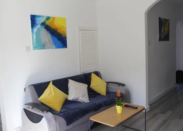Gresham Home - Close To Excel, Contractors, Relocators, Paid Parking