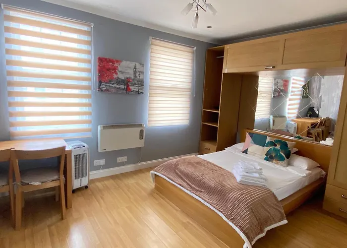 Immaculate Studio Apartment In Central London